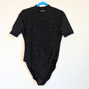 Vintage black & white one piece top ▫️♠️▫️